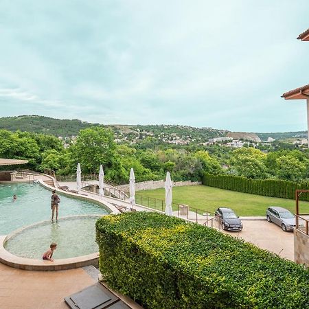 Апартамент За Гости Влади В Комплекс Garden Palace Baltjik Exteriör bild