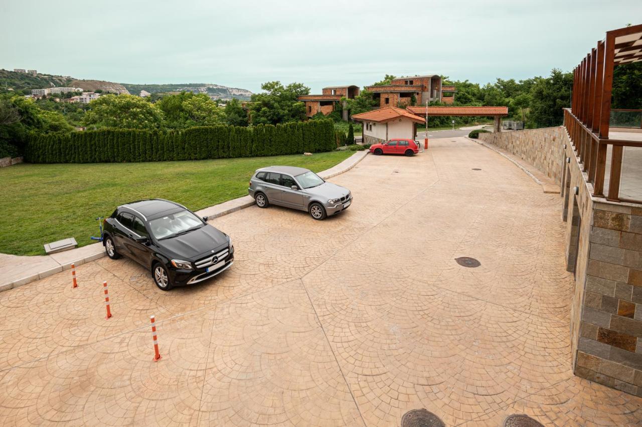 Апартамент За Гости Влади В Комплекс Garden Palace Baltjik Exteriör bild